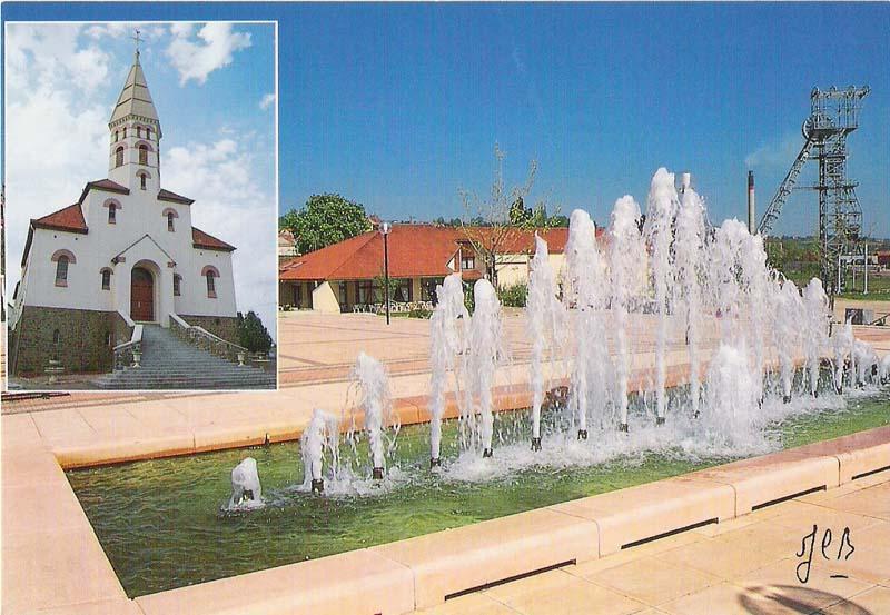 Fontaine-Vers marché couvert.jpg
